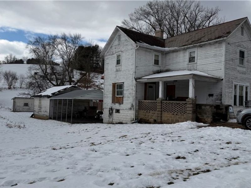 750 Cross Street, Newcomerstown, OH 43832 Photo 3