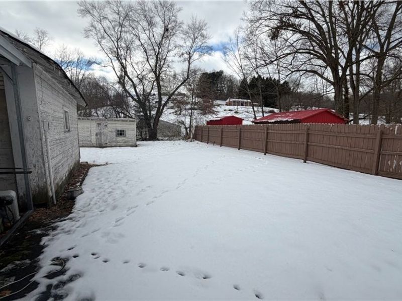 750 Cross Street, Newcomerstown, OH 43832 Photo 6