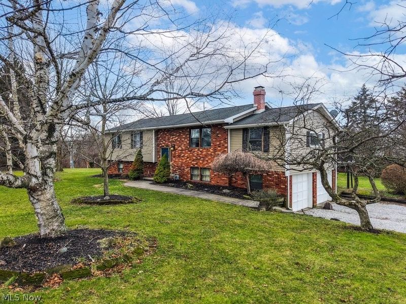 2190 Waterbury Drive, Uniontown, OH 44685 Photo 2