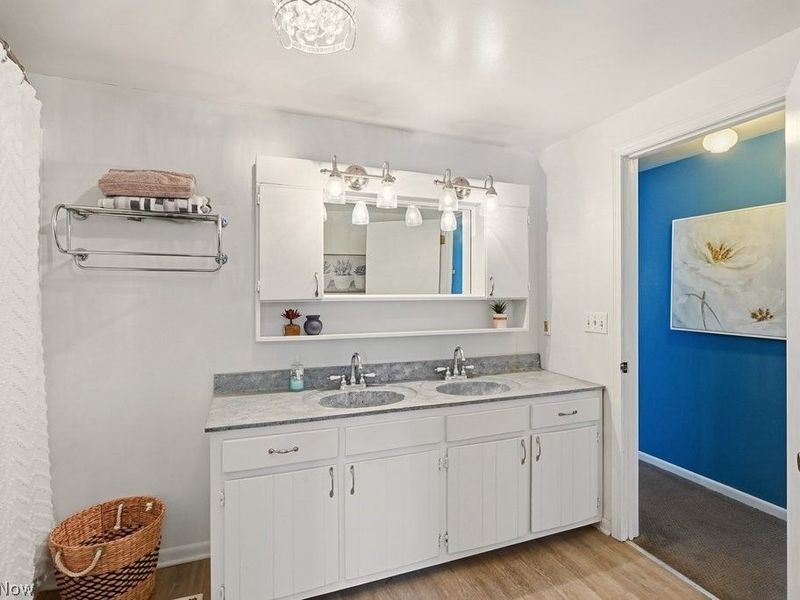 2190 Waterbury Drive, Uniontown, OH 44685 Photo 28