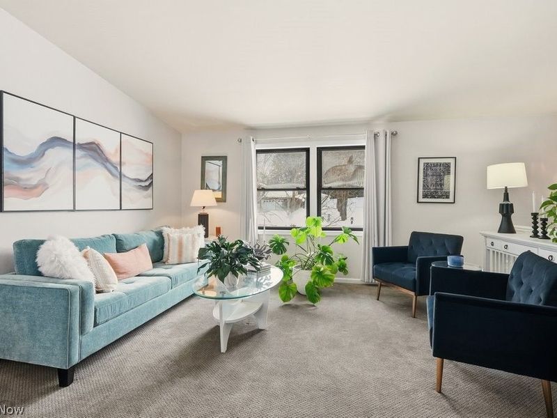 2190 Waterbury Drive, Uniontown, OH 44685 Photo 5