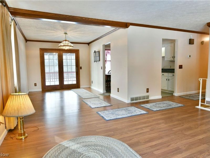 2516 Mahan Denman Road, Cortland, OH 44410 Photo 15