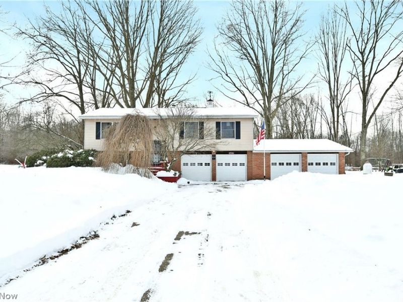 2516 Mahan Denman Road, Cortland, OH 44410 Photo 2