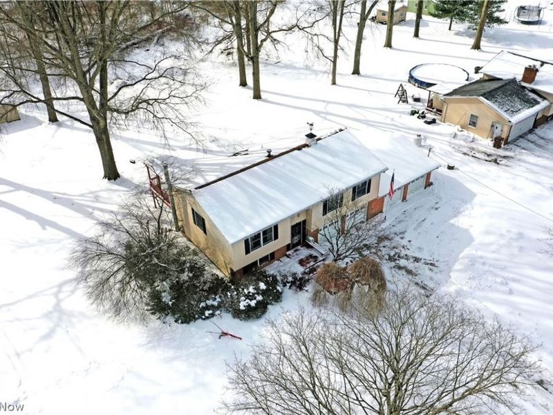 2516 Mahan Denman Road, Cortland, OH 44410 Photo 4