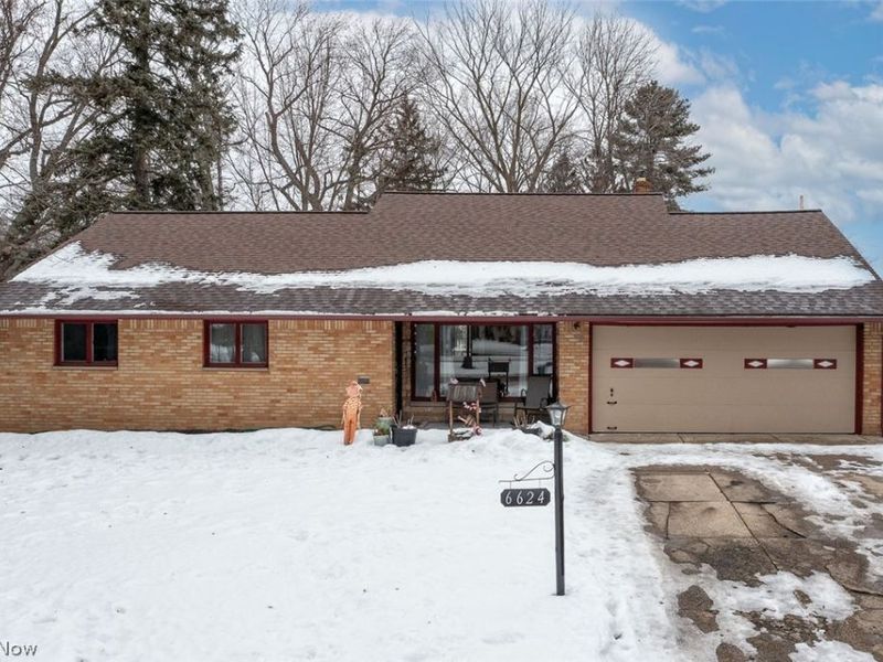 6624 Big Creek Parkway, Parma Heights, OH 44130 Photo 1