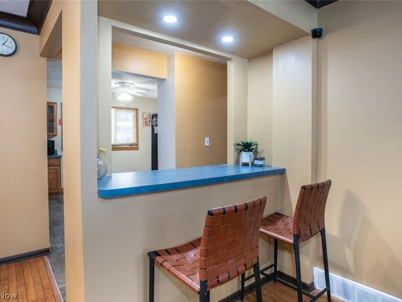 6624 Big Creek Parkway, Parma Heights, OH 44130 Photo 10