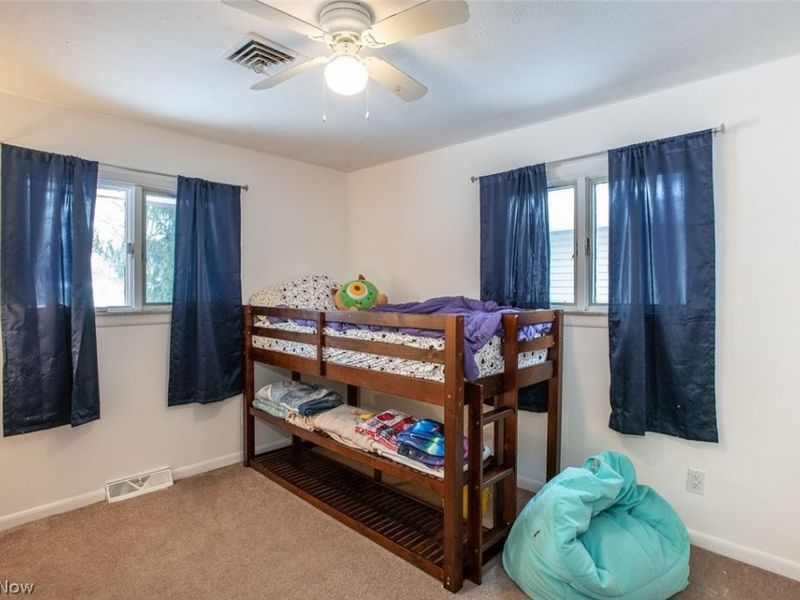 6624 Big Creek Parkway, Parma Heights, OH 44130 Photo 14