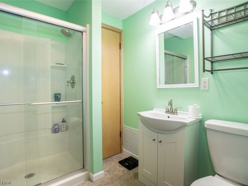 6624 Big Creek Parkway, Parma Heights, OH 44130 Photo 19