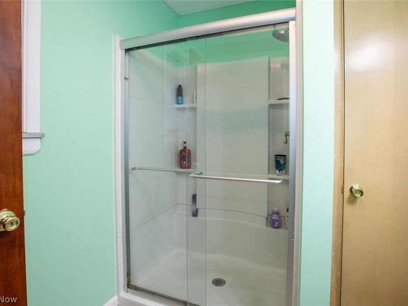 6624 Big Creek Parkway, Parma Heights, OH 44130 Photo 20