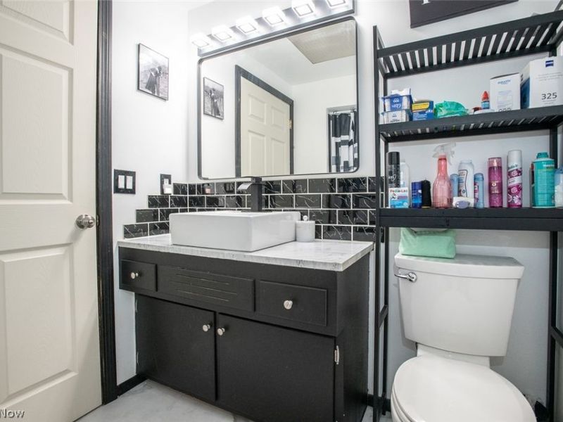 6624 Big Creek Parkway, Parma Heights, OH 44130 Photo 23