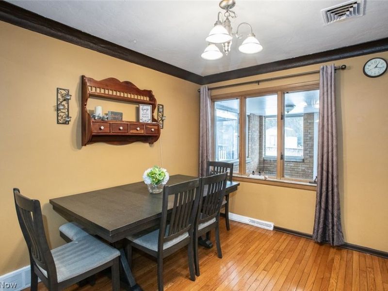 6624 Big Creek Parkway, Parma Heights, OH 44130 Photo 9