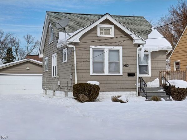 16101 Raymond Street, Maple Heights, OH 44137