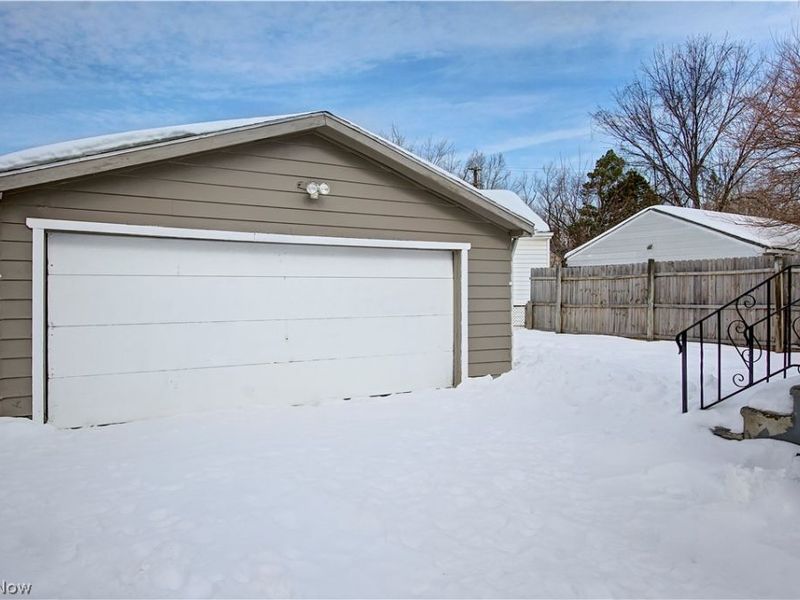 16101 Raymond Street, Maple Heights, OH 44137 Photo 25