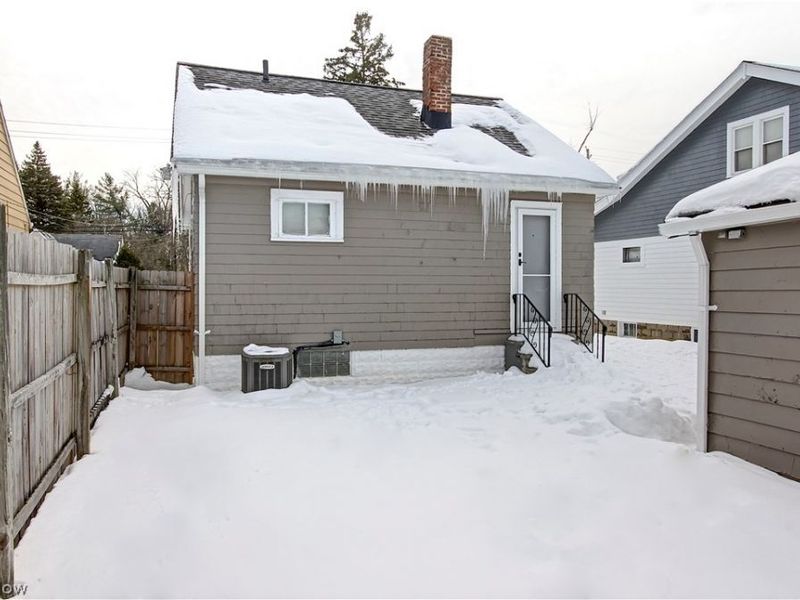 16101 Raymond Street, Maple Heights, OH 44137 Photo 28