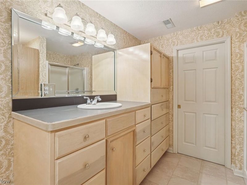 31014 Walden Drive, Unit 3, Westlake, OH 44145 Photo 31