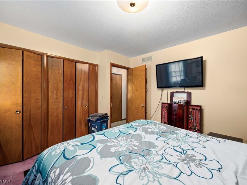 117 Woodview Drive, Elyria, OH 44035 Photo 31