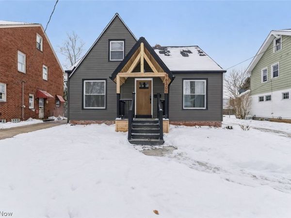 16305 Marquis Avenue, Cleveland, OH 44111