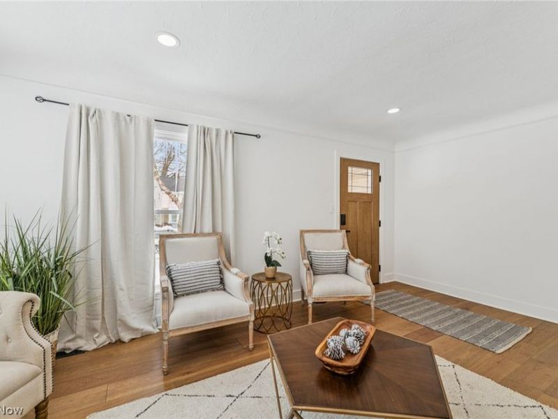 16305 Marquis Avenue, Cleveland, OH 44111 Photo 15