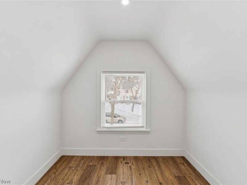 16305 Marquis Avenue, Cleveland, OH 44111 Photo 26