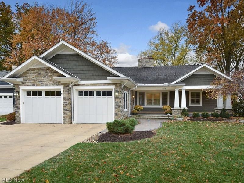 1904 Wynwood Drive, Rocky River, OH 44116 Photo 1