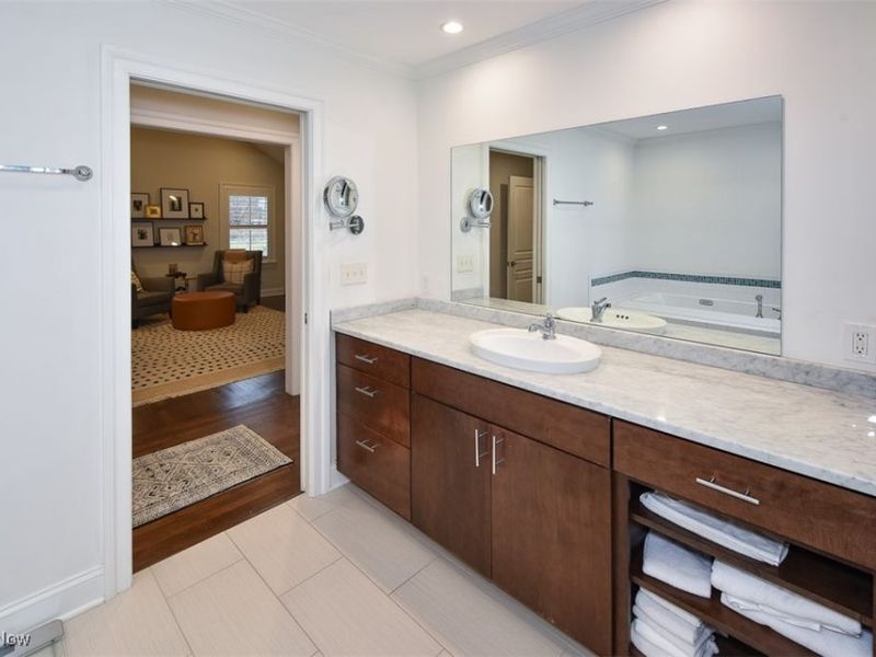 1904 Wynwood Drive, Rocky River, OH 44116 Photo 19