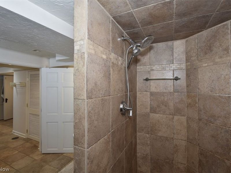 19438 Laurel Avenue, Rocky River, OH 44116 Photo 38