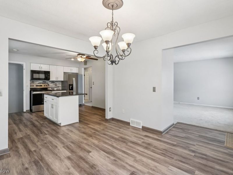 541 Orchardview Avenue, Seven Hills, OH 44131 Photo 15