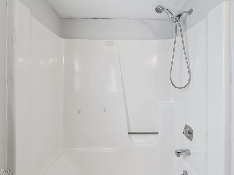 541 Orchardview Avenue, Seven Hills, OH 44131 Photo 28