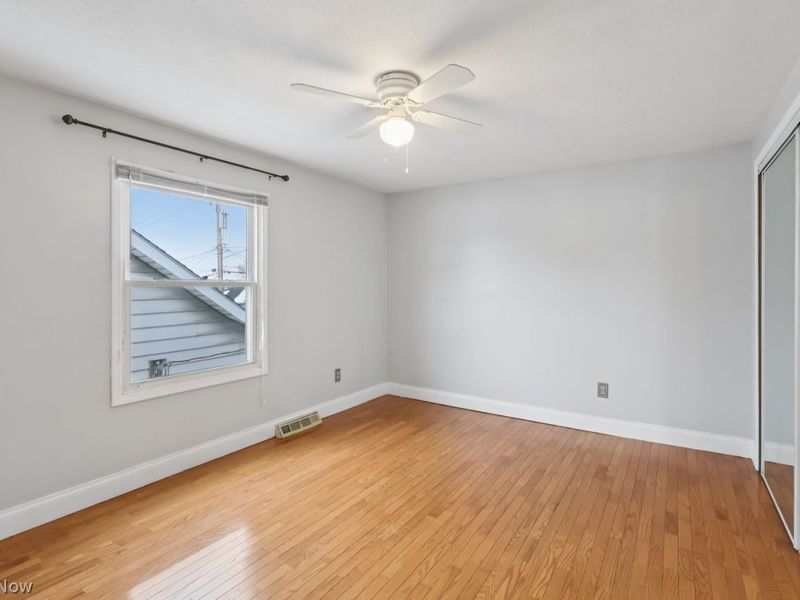 541 Orchardview Avenue, Seven Hills, OH 44131 Photo 31