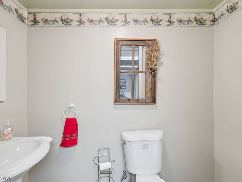 541 Orchardview Avenue, Seven Hills, OH 44131 Photo 38