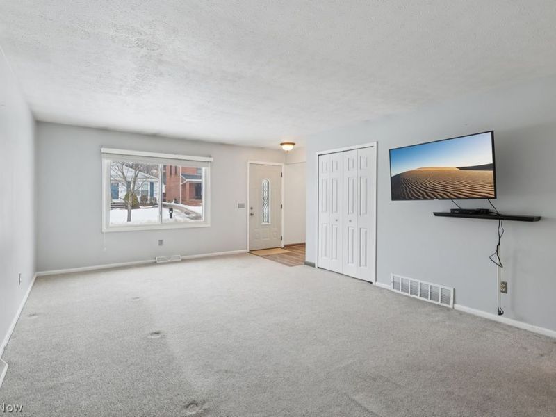 541 Orchardview Avenue, Seven Hills, OH 44131 Photo 5