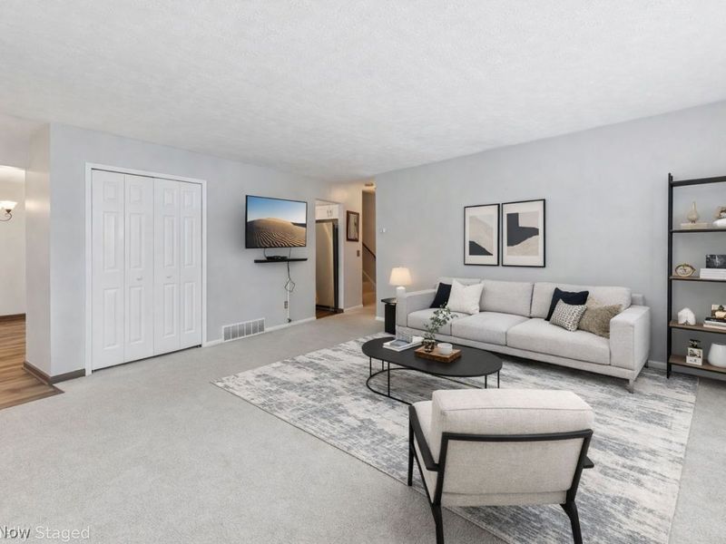 541 Orchardview Avenue, Seven Hills, OH 44131 Photo 6