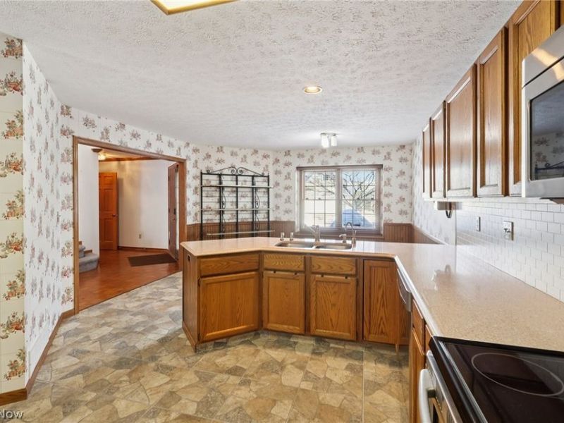 404 Shannon Drive, Wadsworth, OH 44281 Photo 16