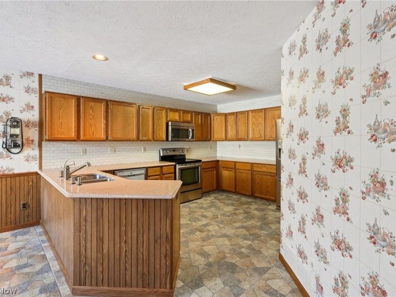 404 Shannon Drive, Wadsworth, OH 44281 Photo 17