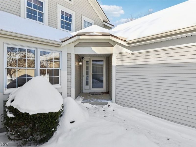 404 Shannon Drive, Wadsworth, OH 44281 Photo 2