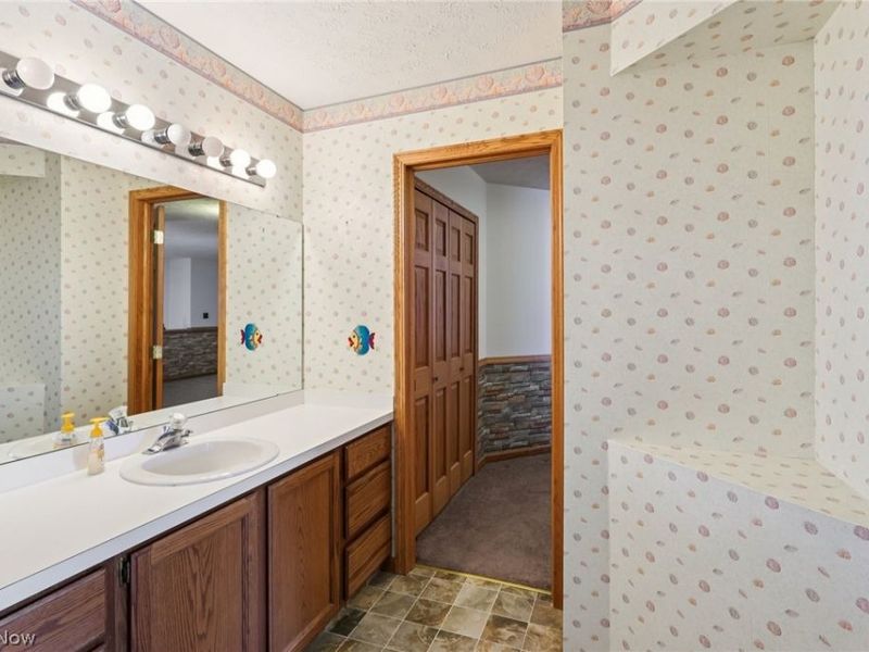 404 Shannon Drive, Wadsworth, OH 44281 Photo 36