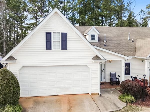 115 Courtyard Lane, Newnan, GA 30265