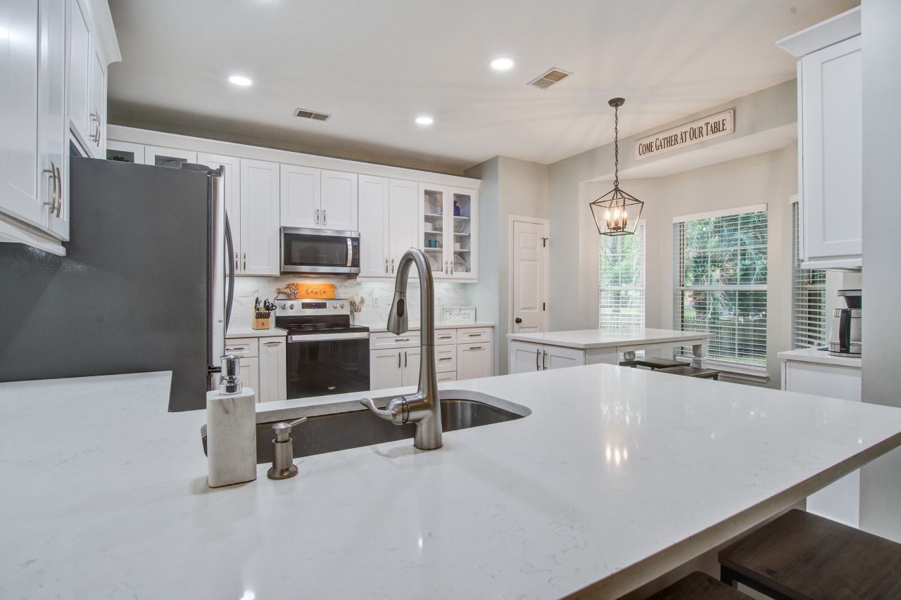 3242 Heathland Way Photo 10