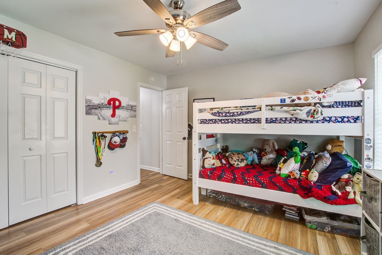 3242 Heathland Way Photo 31