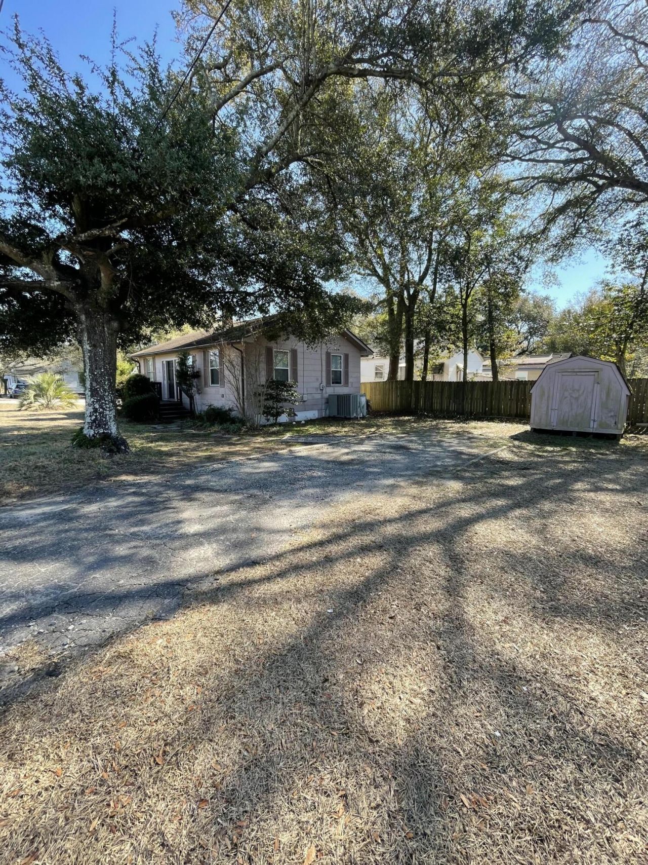 2372 Sorentrue Avenue Photo 24