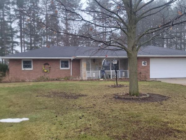 1533 Greenfield Court, Fremont, OH 43420