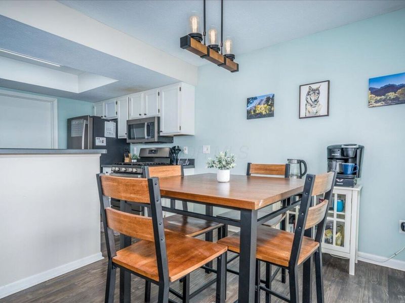 2411 Sportsman Drive, Grove City, OH 43123 Photo 11