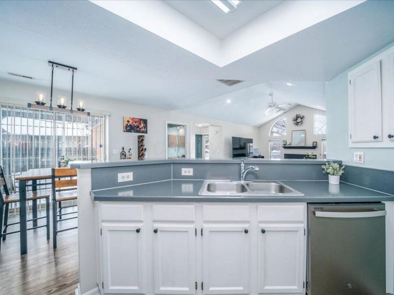 2411 Sportsman Drive, Grove City, OH 43123 Photo 13