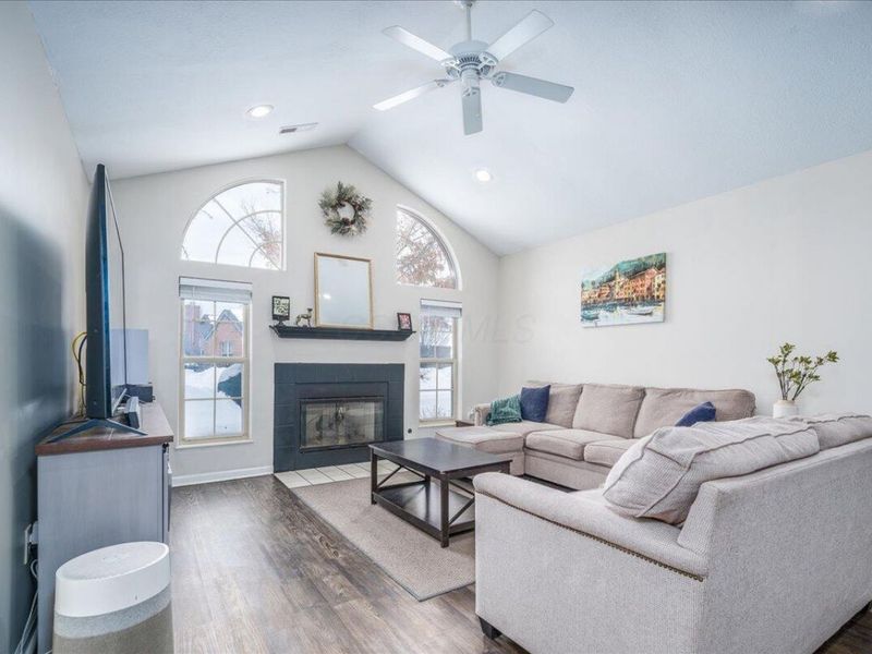 2411 Sportsman Drive, Grove City, OH 43123 Photo 2