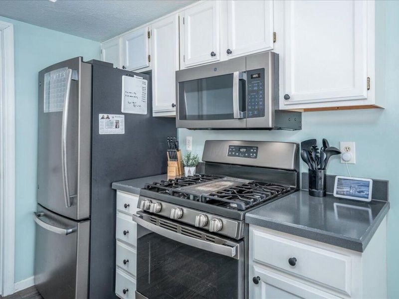 2411 Sportsman Drive, Grove City, OH 43123 Photo 3