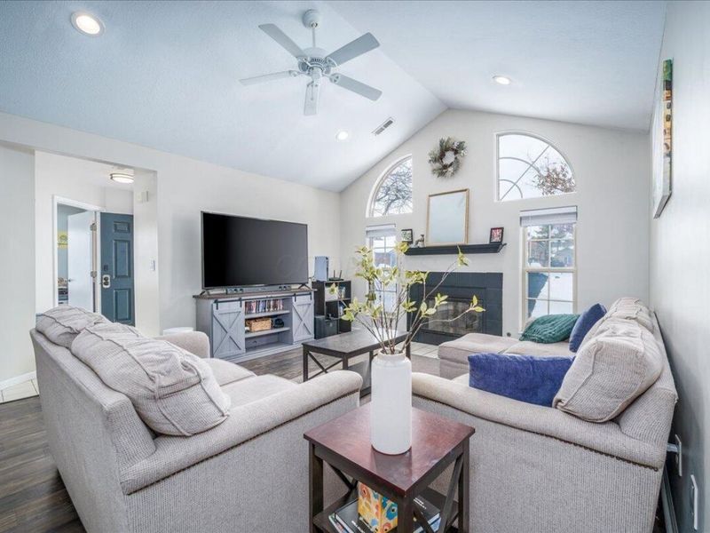 2411 Sportsman Drive, Grove City, OH 43123 Photo 7