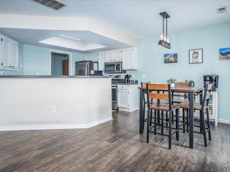 2411 Sportsman Drive, Grove City, OH 43123 Photo 9