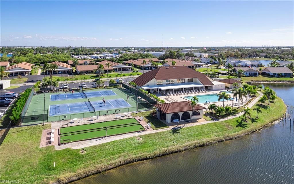 11170 Caravel Cir, Unit 310, Fort Myers, FL 33908 Photo
