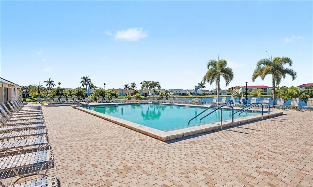 11170 Caravel Cir, Unit 310, Fort Myers, FL 33908 Photo