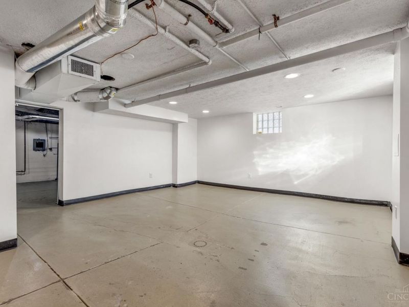 1565 Reid Avenue, Cincinnati, OH 45224 Photo 39